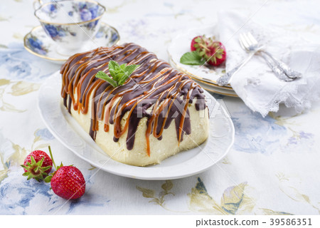 chocolate caramel cheesecake  39586351