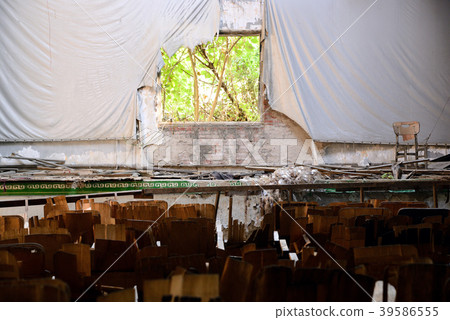 Abandoned movie screen in the abandoned theater 39586555