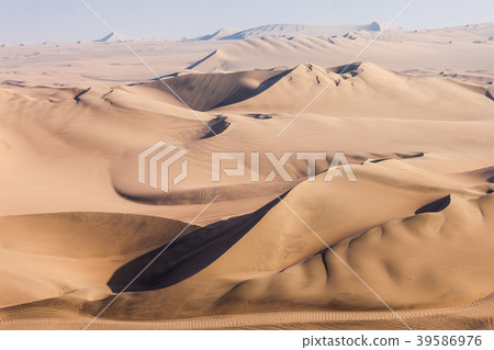 Huacachina desert dunes 39586976