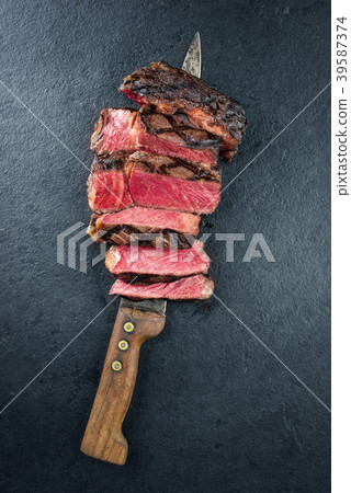 Barbecue Wagyu Entrecote sliced Barbecue Wagyu Entrecote sliced 39587374