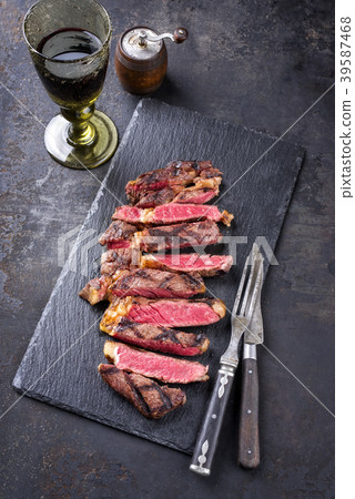 Barbecue Wagyu Tagliata di Manzo Entrecote 39587468