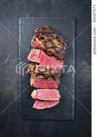 Barbecue Wagyu Entrecote sliced Barbecue Wagyu Entrecote sliced 39587471