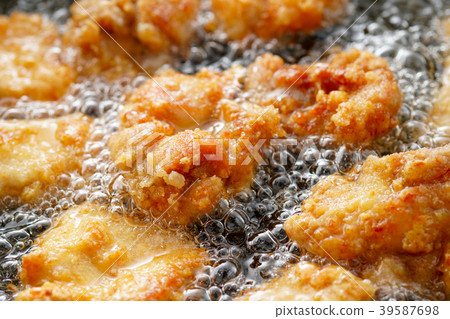 雞母乳喂養 39587698