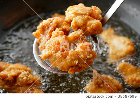 雞母乳喂養 39587699