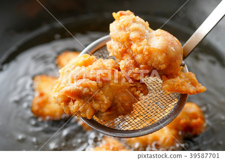 雞母乳喂養 雞母乳喂養 39587701