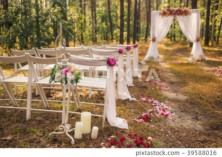 Beautiful elegant wedding decorations Beautiful elegant wedding decorations 39588016