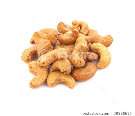 cashew nut isolated on white background 39588655