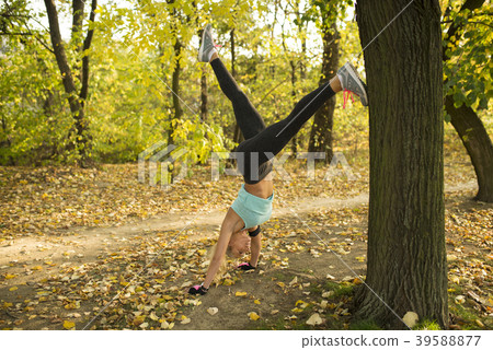 Upside down 39588877