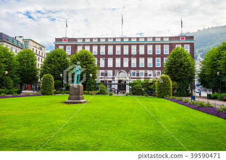 Edvard Grieg monument, Bergen 39590471