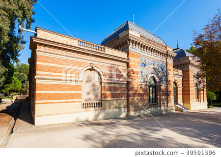 The Buen Retiro Park in Madrid, Spain The Buen Retiro Park in Madrid, Spain 39591396