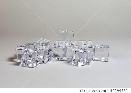 Dry ice cube Dry ice cube 39594781