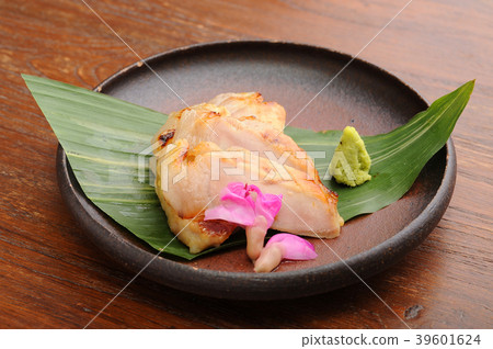 Tavern food Pickled chicken meat Tavern food Pickled chicken meat 39601624