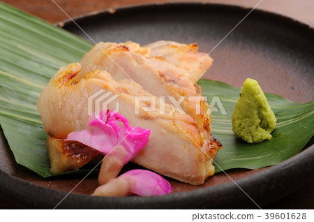 Tavern food Pickled chicken meat Tavern food Pickled chicken meat 39601628