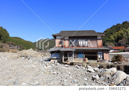 在九州北部8個月的強降雨過後，朝倉市_栃木縣/松樹區已經從災難中消失（2018年3月） 39603271