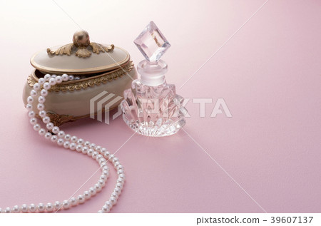 女士配飾 39607137