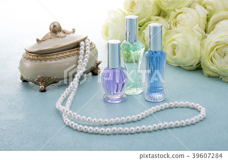 Women's Accessories 39607284