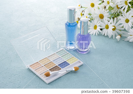 Women's Accessories 39607398