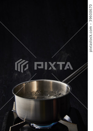 Boiling 39608670
