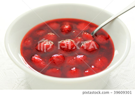 Homemade salmon sauce 39609301