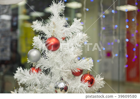 The details of jewelry stores before Christmas The details of jewelry stores before Christmas 39609580