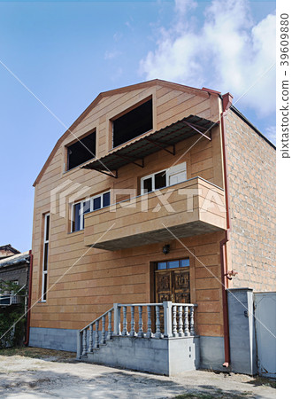 Construction of new building in Yerevan Construction of new building in Yerevan 39609880