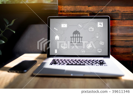 GOVERNANCE and building, Authority Computing  39611346