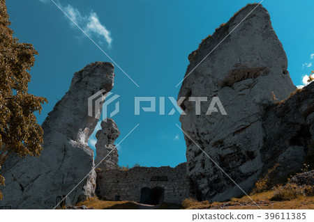 Entrance to the chamber of torture between rocks Entrance to the chamber of torture between rocks 39611385