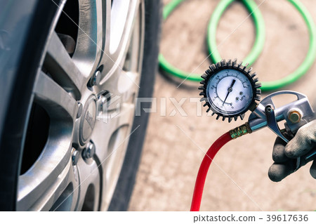 Tire pressure 39617636