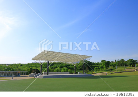 綠色的戶外舞台 綠色的戶外舞台 39618392