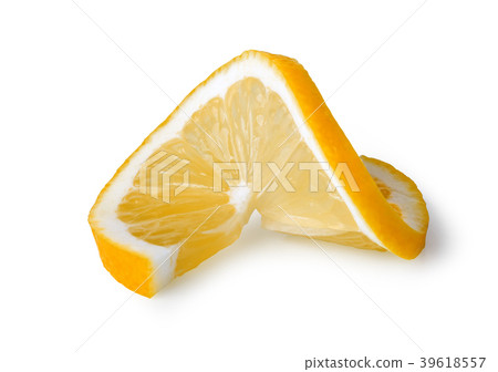 ripe lemon fruit 39618557