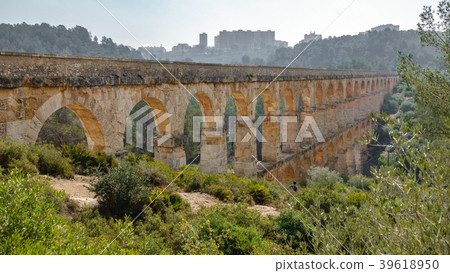 The Ferreres Aqueduct profile The Ferreres Aqueduct profile 39618950