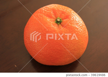 Mandarin oranges Mandarin oranges Tangerine oranges 39619486