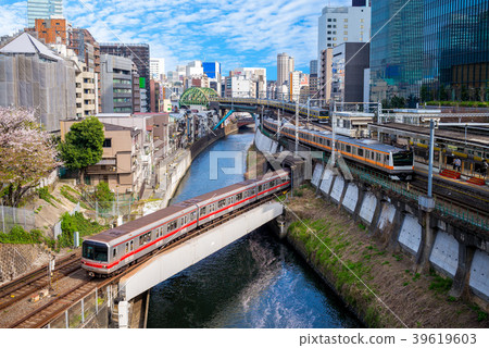 metro system of tokyo city, japan 39619603