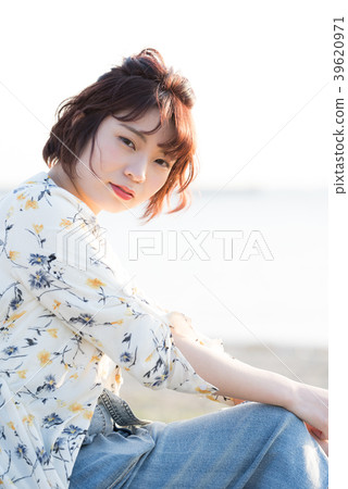 Portrait women Portrait women 39620971