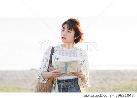 一個人旅行的女人 一個人旅行的女人 39621048