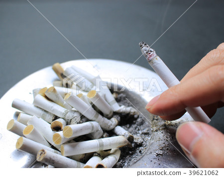 Smoking Smoking 39621062