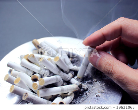 Smoking Smoking 39621063
