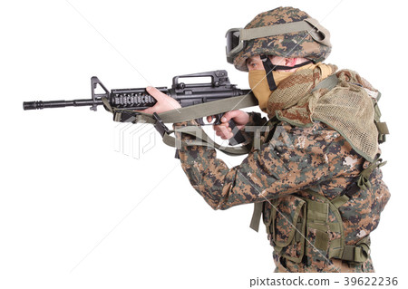 US MARINES with m4 carbine 39622236