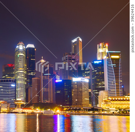 Singapore Downtown  at night 39624416