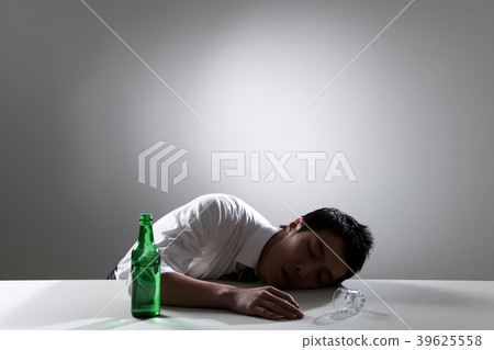 Businessman, man, Korean 39625558