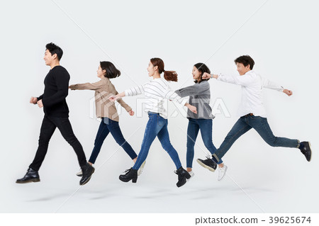 朋友,跳躍,大學生 朋友,跳躍,大學生 39625674