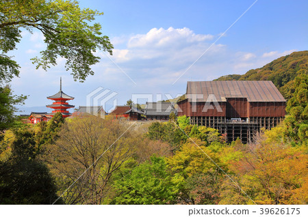 Kiyomizu Temple main hall panoramic view Kiyomizu Temple main hall panoramic view 39626175