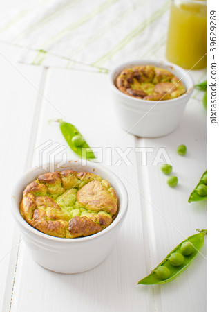 Peas souffle 39629289