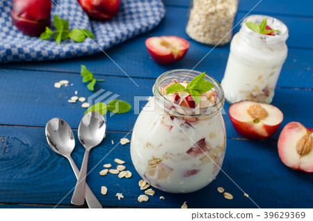 Domestic yogurt with fruit and granola Domestic yogurt with fruit and granola 39629369