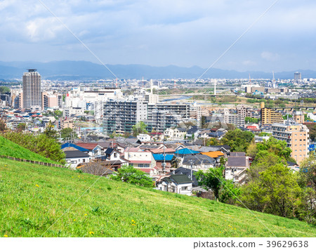 Fresh green hills and residential areas Fresh green hills and residential areas 39629638