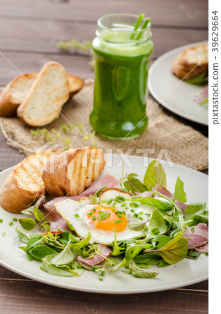 Light summer salad, herby smoothie 39629664