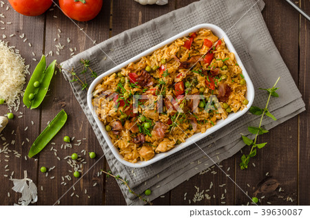 Cajun chicken with rice 39630087