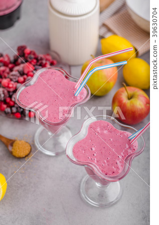 Berries smoothie milkshake 39630704