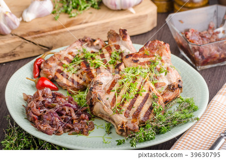 Grilled pork chops Grilled pork chops 39630795