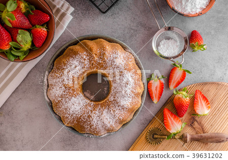 Monkey bread homemade 39631202